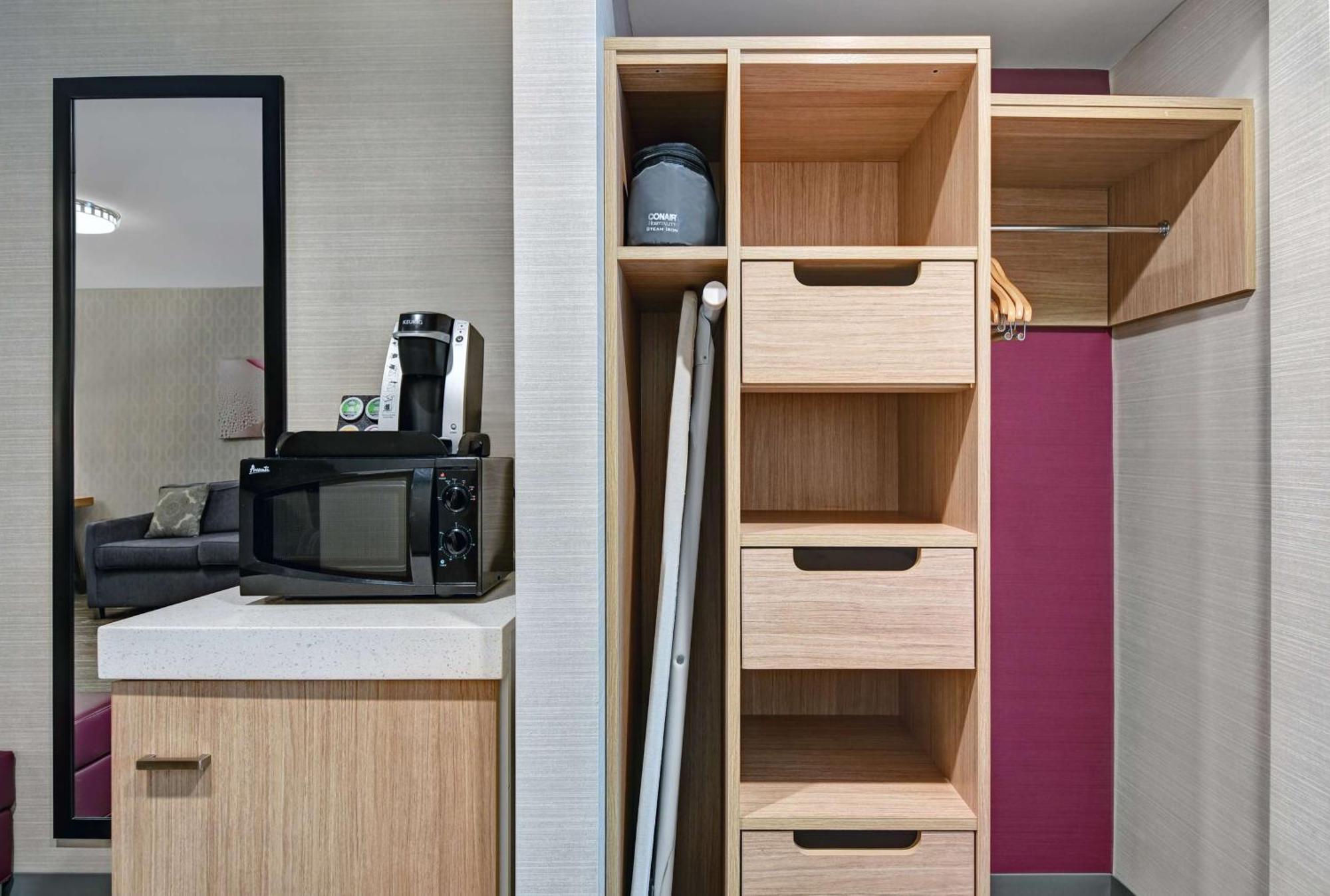 Hilton Garden Inn Hamilton Бордентаун Экстерьер фото