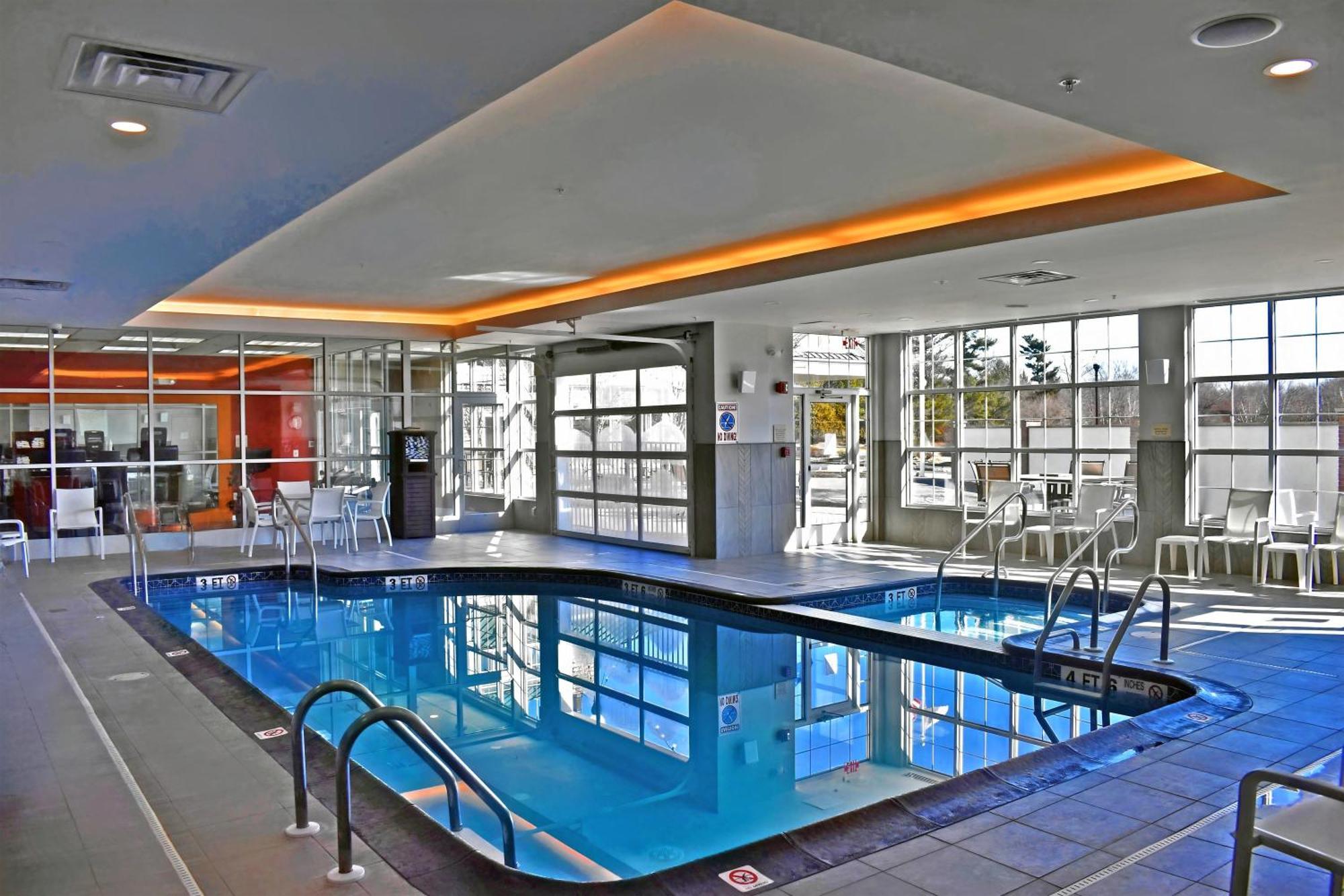 Hilton Garden Inn Hamilton Бордентаун Экстерьер фото